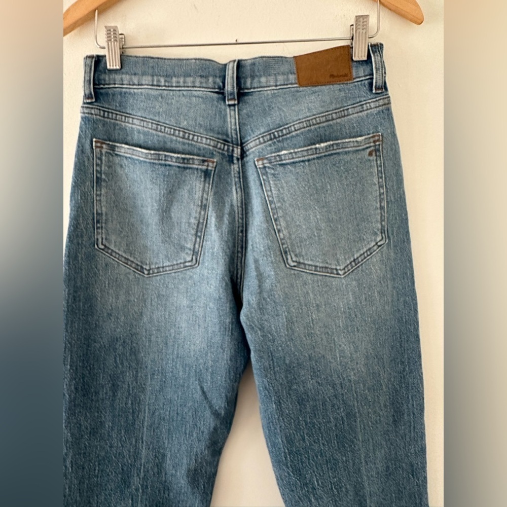 Madewell The '90s Straight Jean - Picture 12 of 13